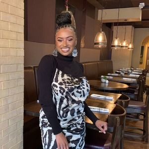 Meet your Posher, Khadijah